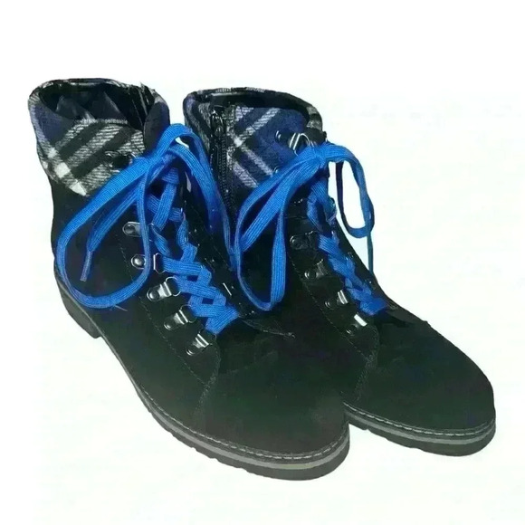Blondo Raina Waterproof Ankle Boots Blue Flannel trim 9.5​ - Picture 2 of 16